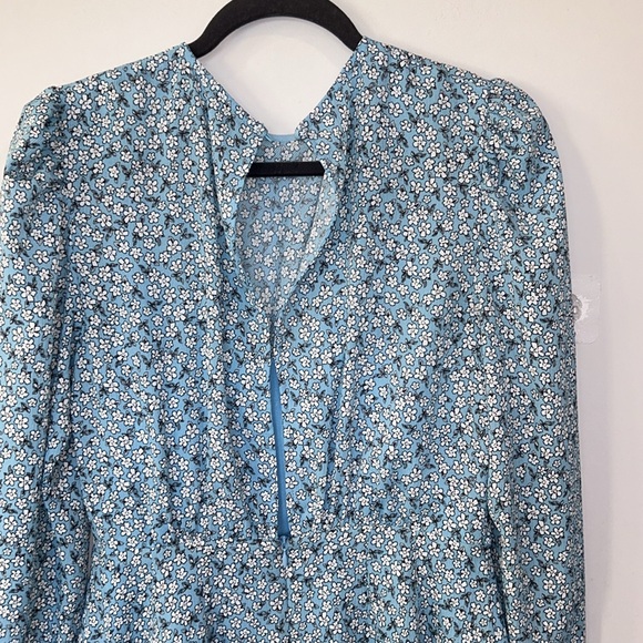 Urban Outfitters Finders Keepers Ditsy Pleated Floral Dress - Picture 8 of 15